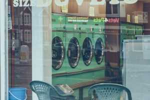 Witgoedreparatie uitgevoerd door professional met originele onderdelen voor koelkast, vriezer of wasmachine